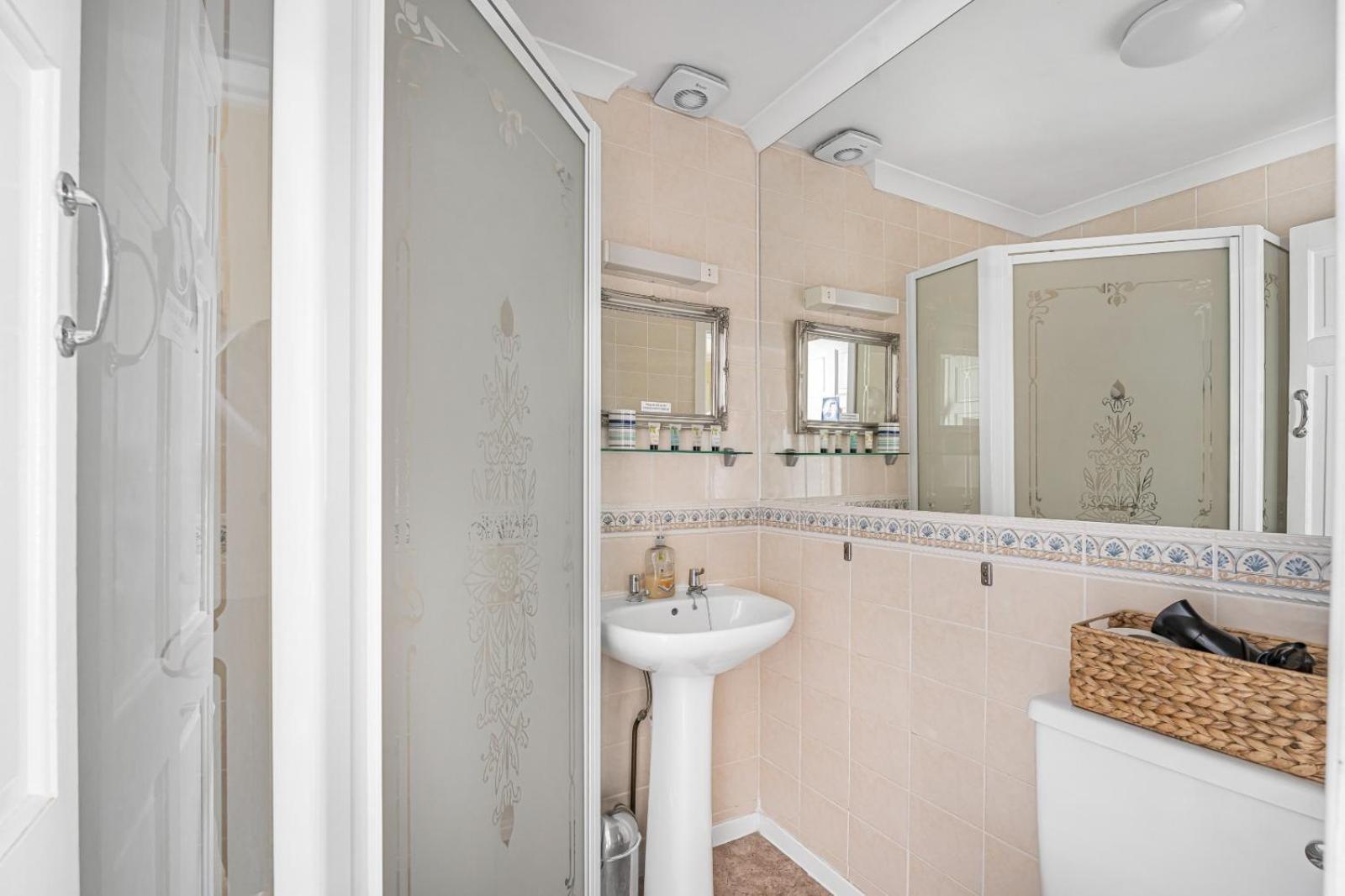 Summerlands Guest House Torquay Buitenkant foto